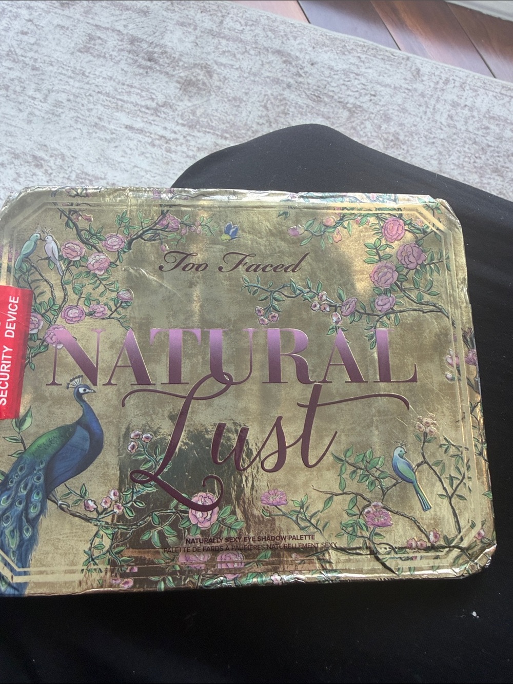 Makeup palette (Too Faced Natural Lust)